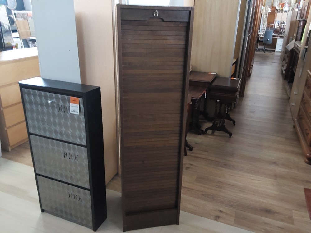 MEUBLE PORTE A RIDEAUX EN BOIS