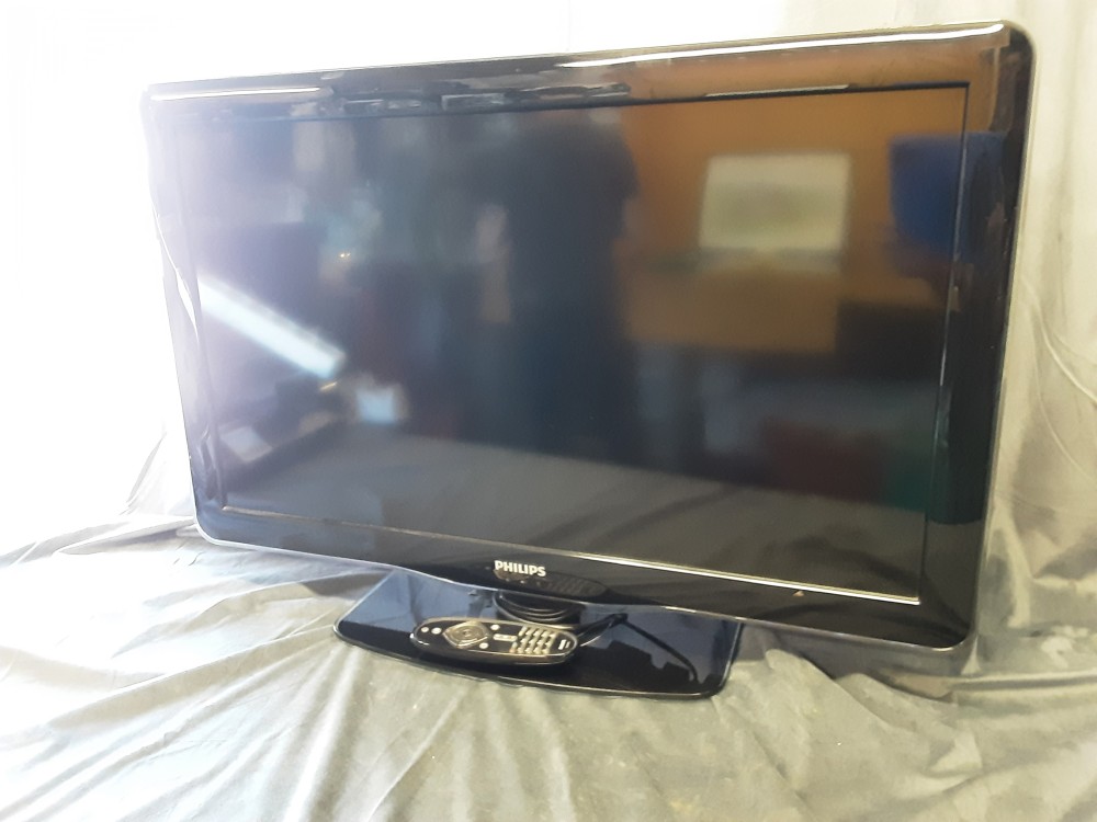 TELEVISION  PHILIPS +TC 80 CM
