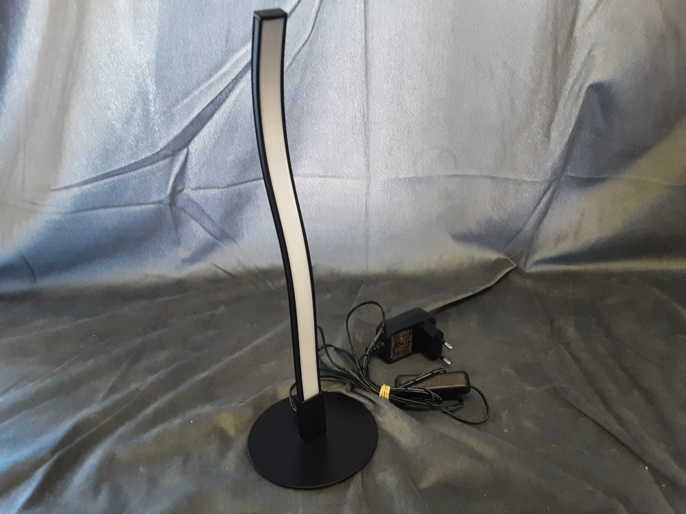 LAMPE DE CHEVET NOIRE A LED 
