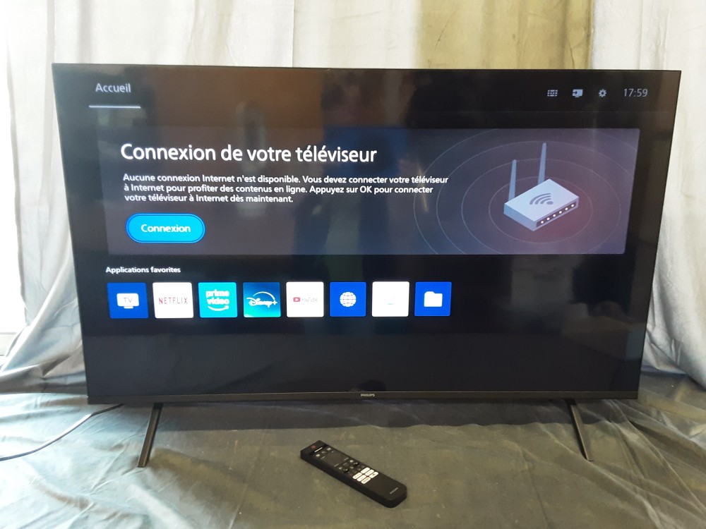 TELEVISEUR PHILIPS AVEC TC SMART TV 110 CM 4K UHD DOLBY ATMOS ET DTS:X