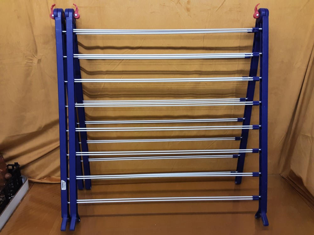 SECHOIR A LINGES POUR BAIGNOIRE BLANC ET BLEU