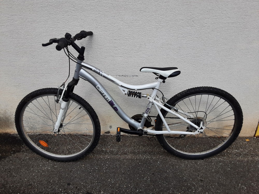 VTT OPTIMALP BLANC ET GRIS 26 POUCES