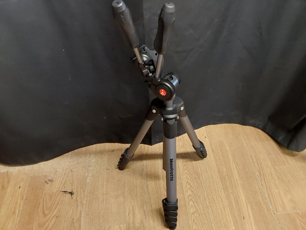 TREPIED MANFROTTO
