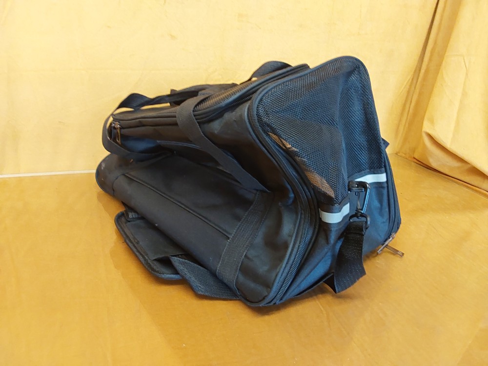 SAC DE TRANSPORT POUR CHAT COLORIS TISSU NOIR