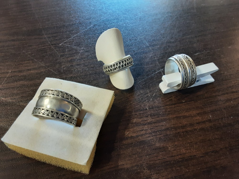 BAGUE EN ARGENT