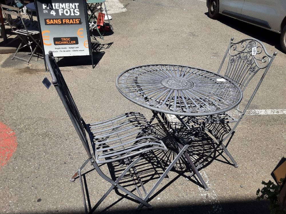 TABLE RONDE DE JARDIN METAL GRIS + 2 CHAISES (DZ-203)