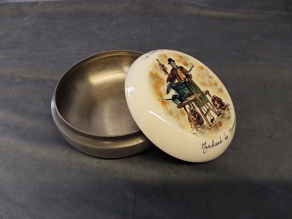 BONBONNIERE ETAIN COUVERCLE EN PORCELAINE