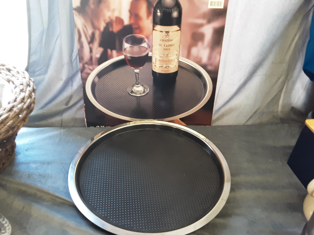 PLATEAU ROND AVEC TAPIS ANTI GLISSE