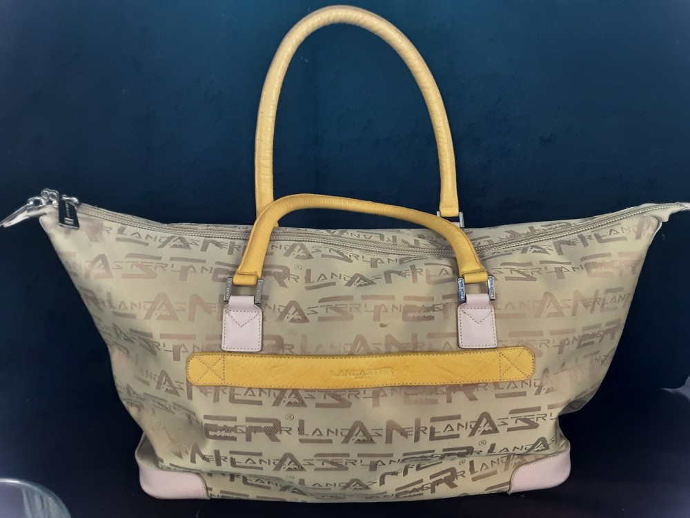 Sac A Main Lancaster En Toile Beige Rose Et Jaune