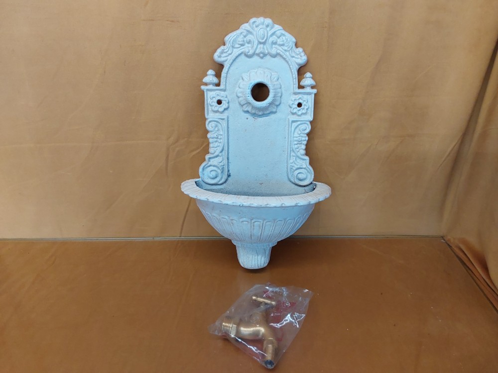 FONTAINE BLANCHE MURALE AVEC ROBINET LAITON (XL-103)