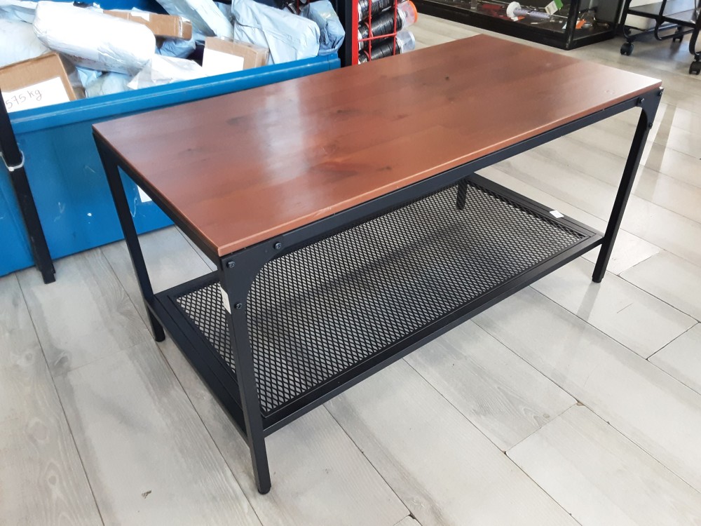 TABLE BASSE PLATEAU BOIS PIEDS METAL NOIRS