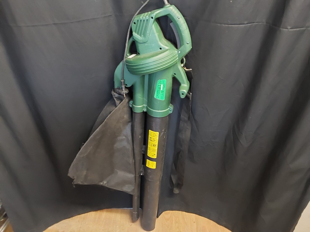 SOUFFLEUR ASPIRATEUR DE FEUILLES