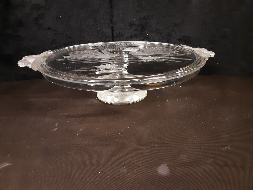 PLAT A TARTE SUR PIED EN VERRE DECOR CYGNES DIAM. 32CM