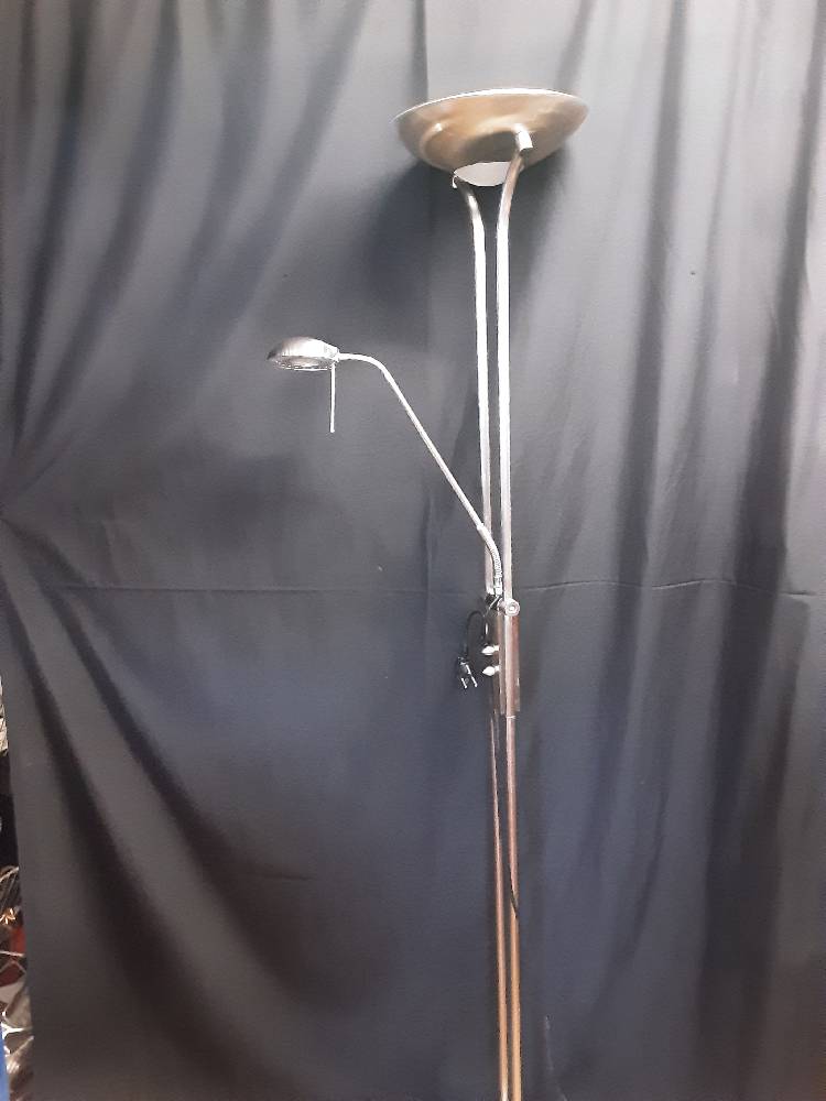 LAMPE HALOGENE CHROMEE 2 FEUX DONT 1 DIRIGEABLE HAUT 181CM