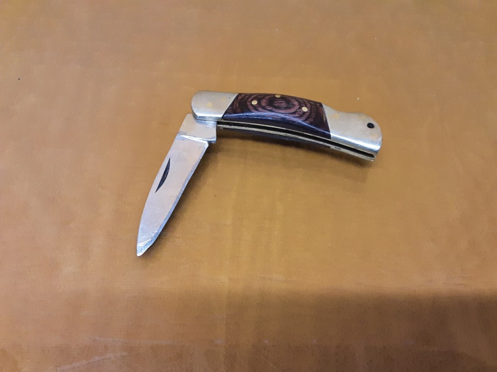 COUTEAU DE POCHE PLIABLE