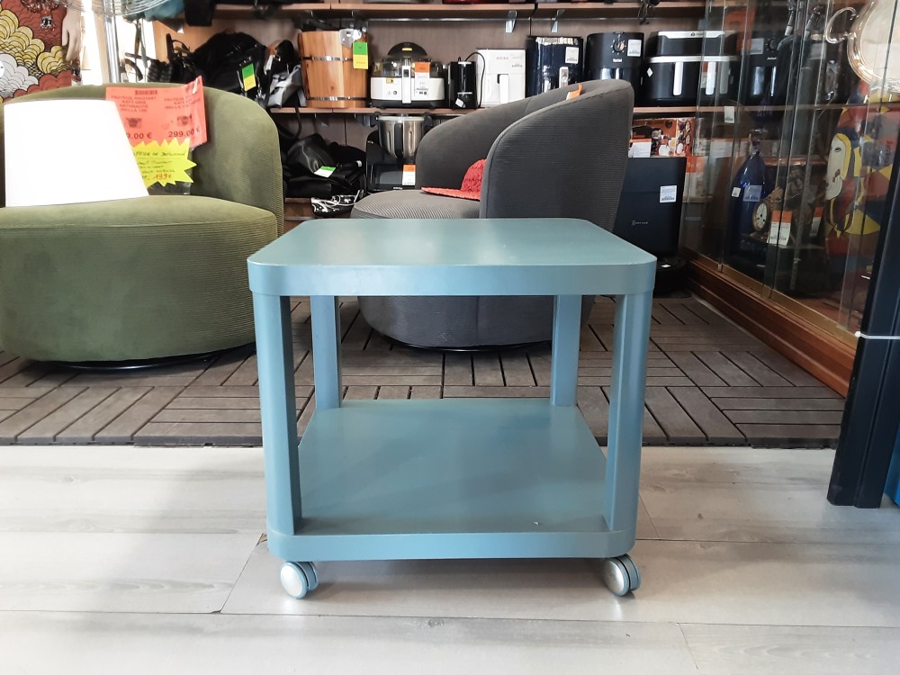 TABLE BASSE PVC VERT SUR ROULETTES 