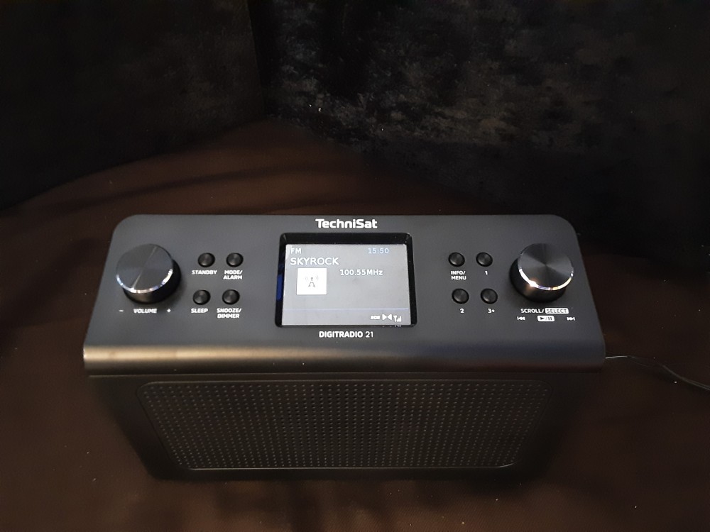 RADIO NUMERIQUE TECHNISAT DIGITRARIO 21