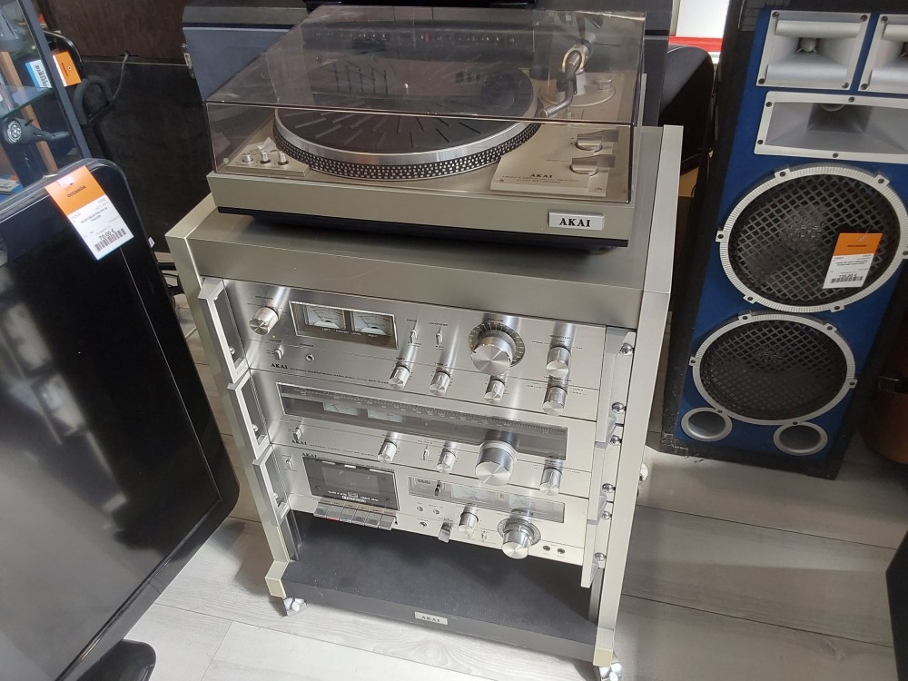 CHAINE HIFI AKAI SANS HAUT PARLEURS
