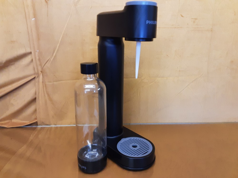 MACHINE A EAU GAZEUSE AVEC 1 BOUTEILLE MARQUE PHILIPS