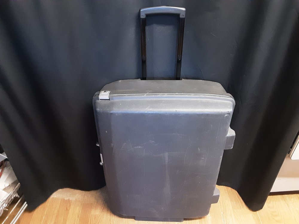 VALISE GRISE RIGIDE AMERICAN TOURISTER