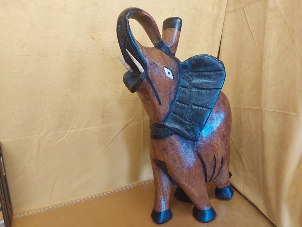 ELEPHANT EN BOIS GM HAUT.48CM