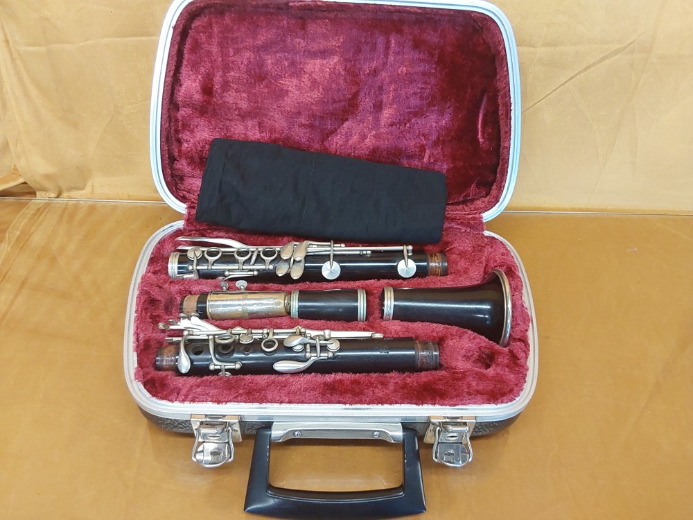 CLARINETTE DANS COFFRET