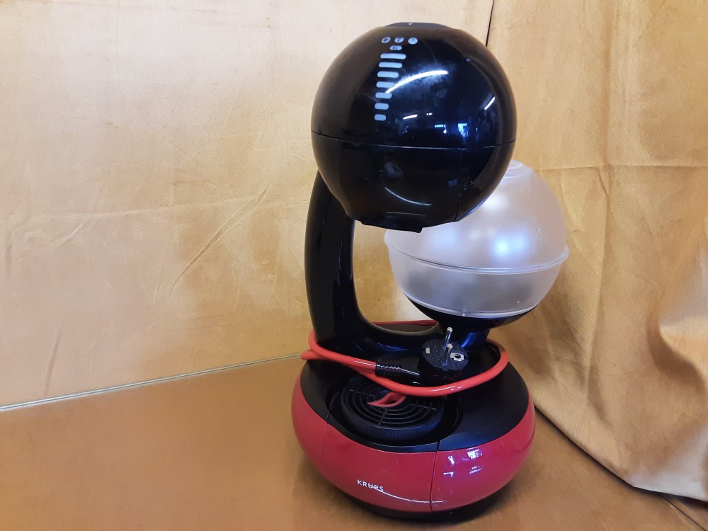 MACHINE A CAFE AUTOMATIQUE DOLCE GUSTO MARQUE KRUPS ROUGE ET NOIR