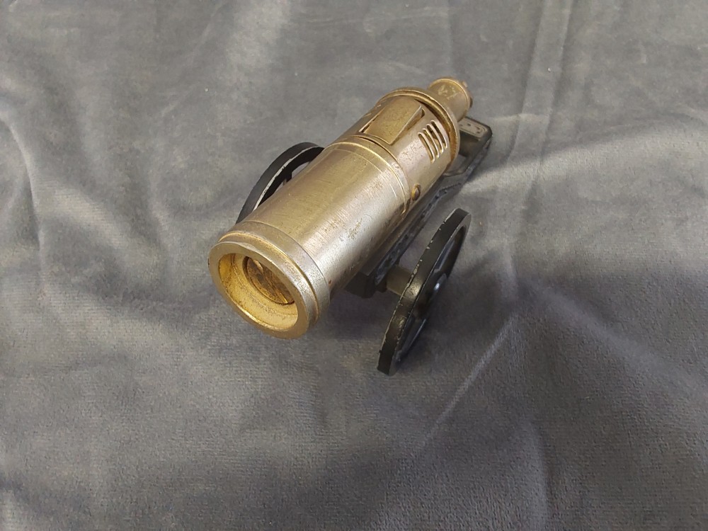 ANCIEN BRIQUET DE TABLE CANON EN LAITON