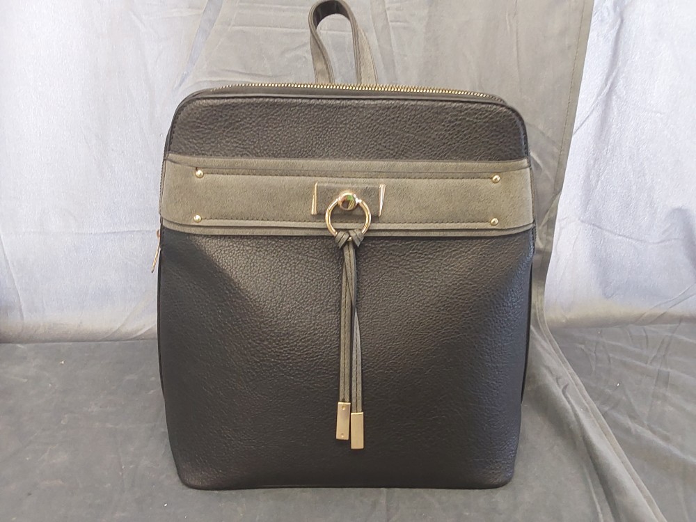 Sac A Dos Rigide Simili Cuir Noir Et Vert