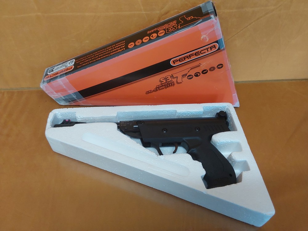 PISTOLET A AIR COMPRIMÉ PERFECTA S3 4,5MM