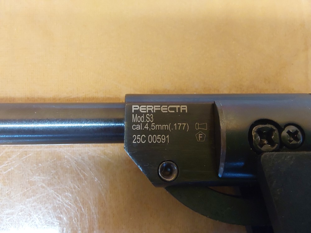 PISTOLET A AIR COMPRIMÉ PERFECTA S3 4,5MM