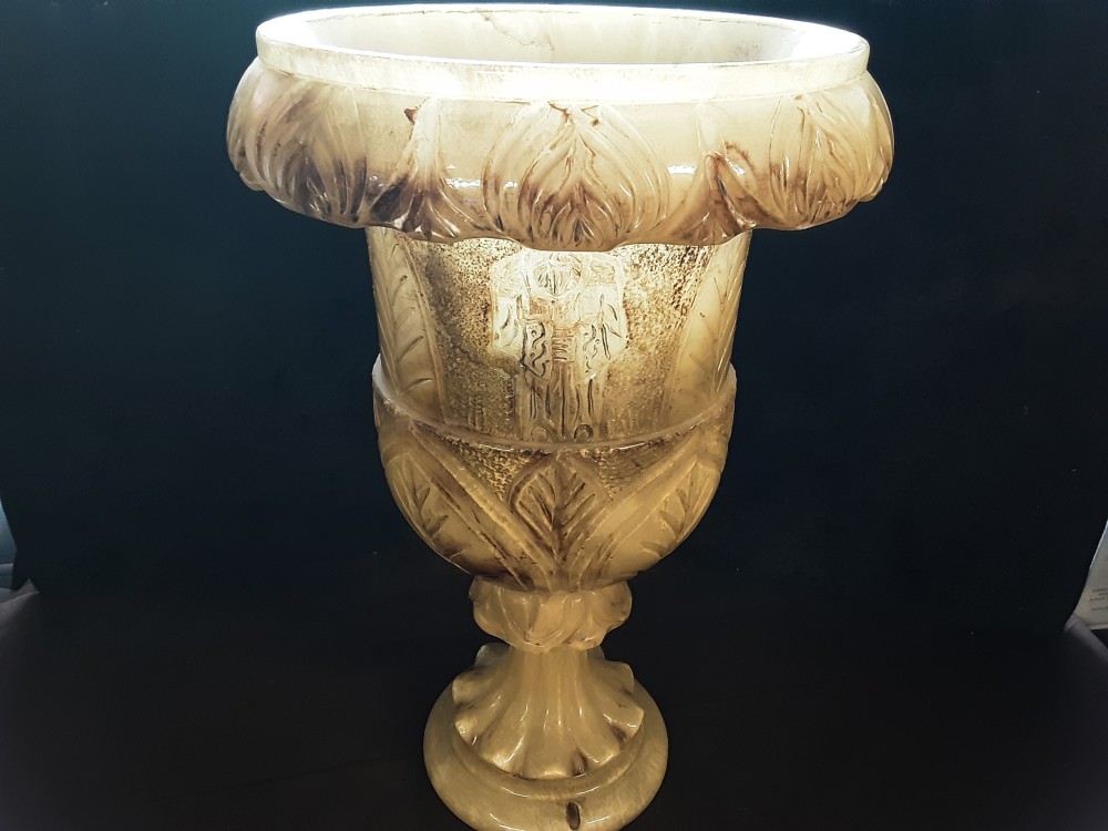 VASE MEDICIS EN ALBATRE TGM