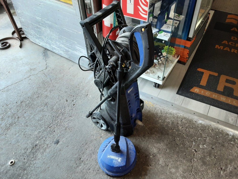 KARCHER MICHELIN AVEC BROSSE