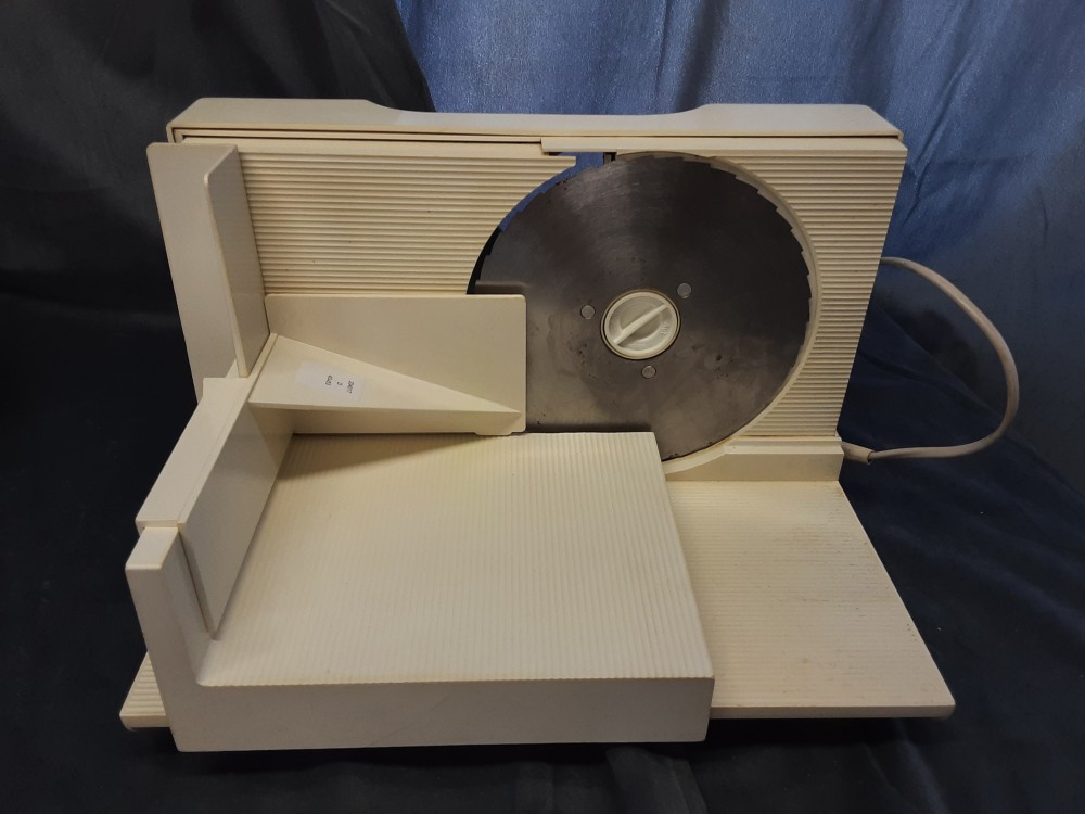 TRANCHEUSE MODELE AS1010 