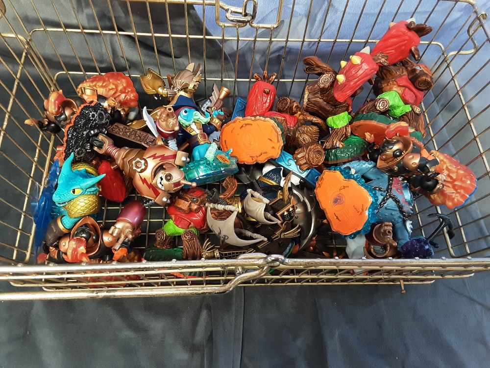 FIGURINE SKYLANDERS GM VENDUE À L'UNITÉ