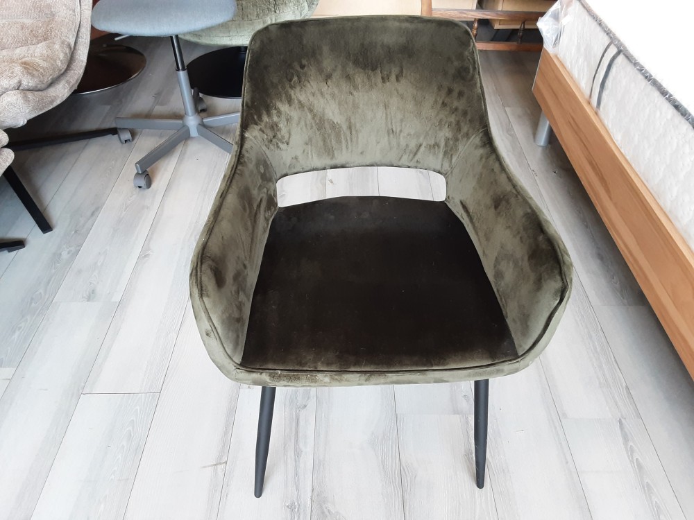 CHAISE VERTE PIEDS METAL NOIR
