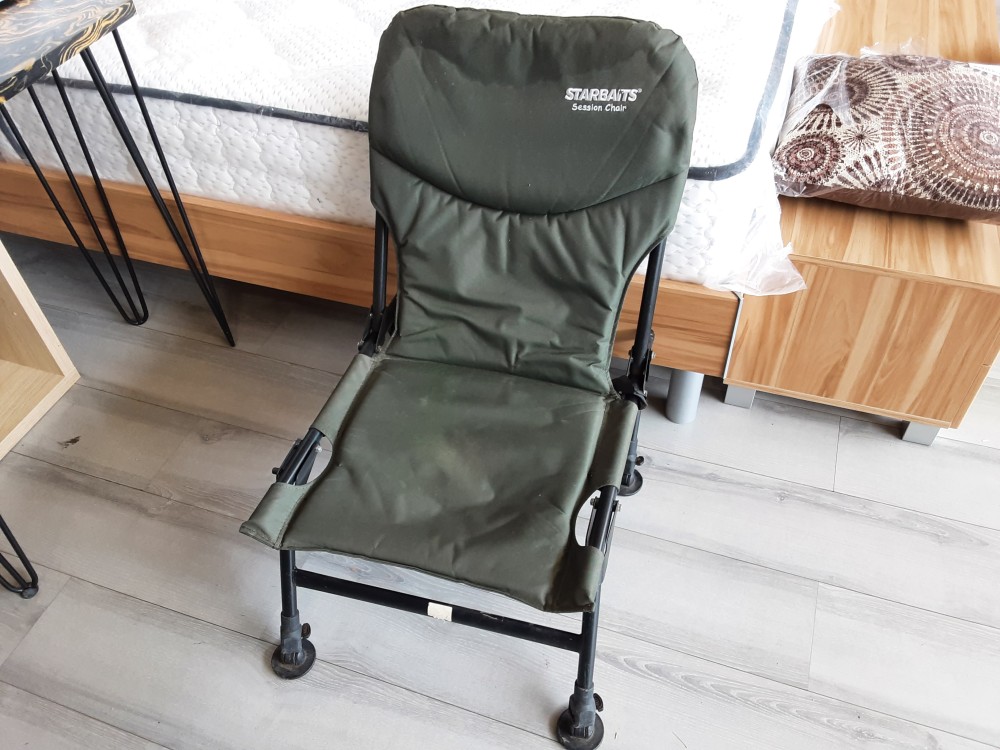 CHAISE DE PECHE VERTE PLIABLE 