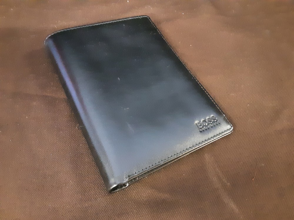 PORTE FEUILLE NOIR
