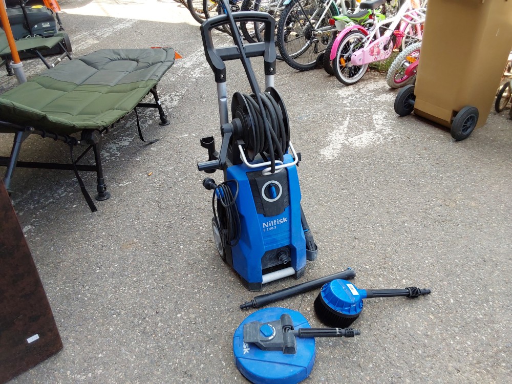 KARCHER DE MARQUE NILFISK E 144.3 COLORI BLEU