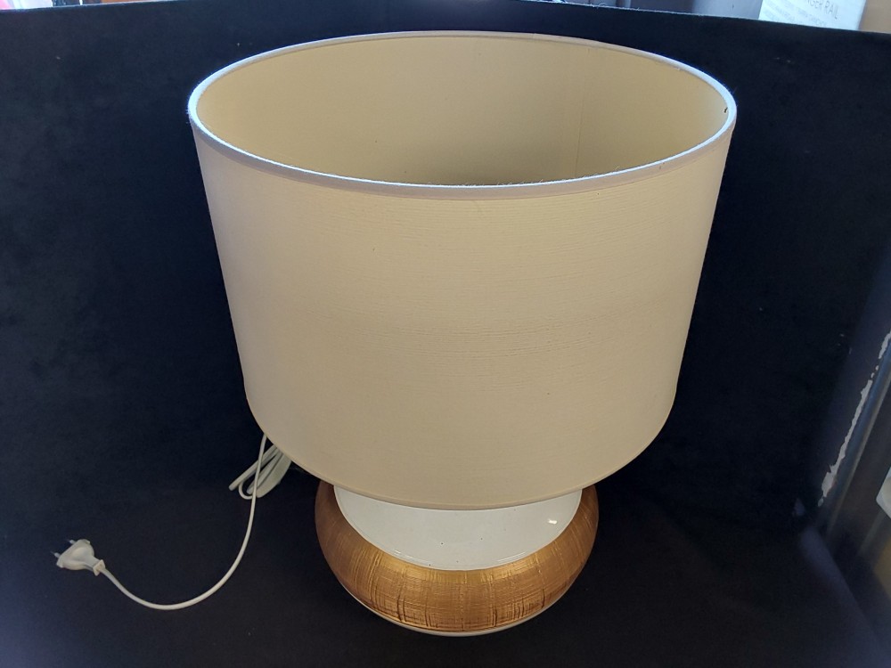 LAMPE DE SALON BLANCHE ET DORÉE ABAT-JOUR BLANC HAUT 48CM