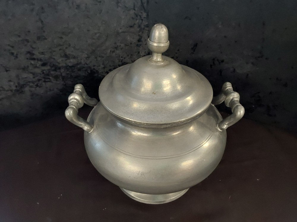 SOUPIERE EN ETAIN TGM A ANSES HAUT 26CM