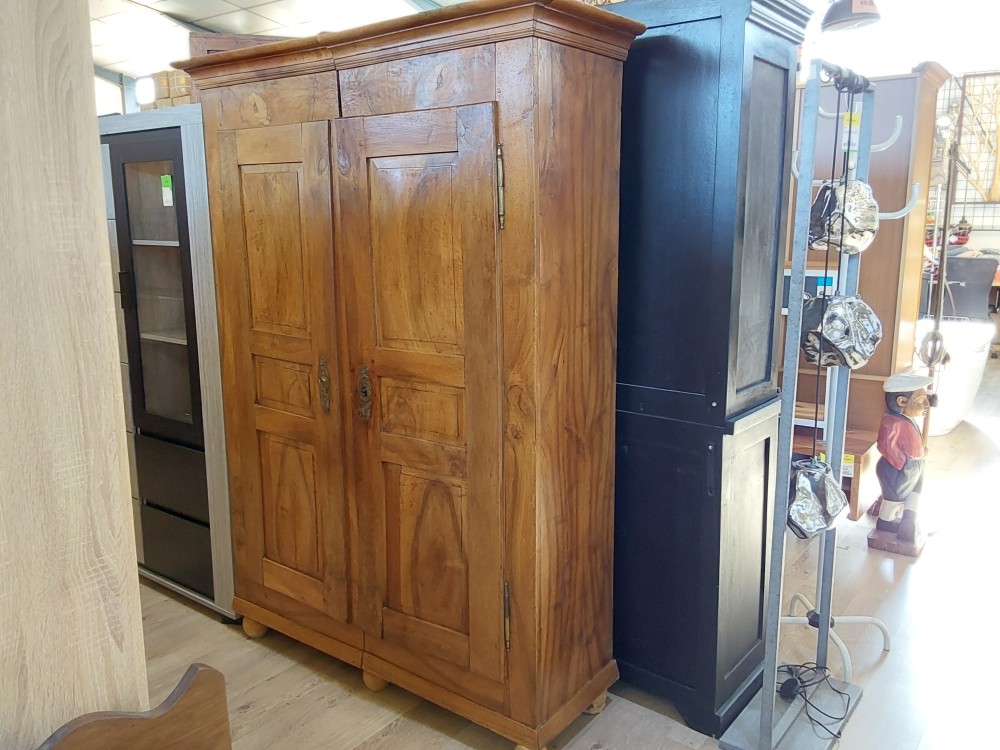 ARMOIRE NOYER 2 PORTES ANCIENNE