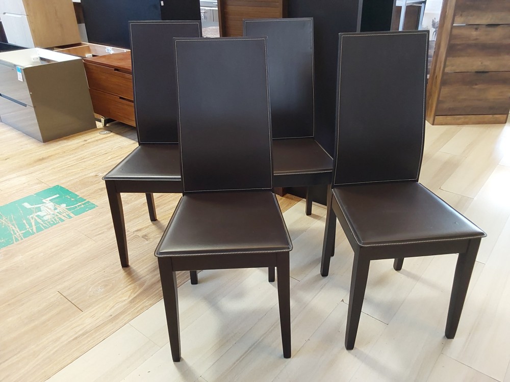 LOT 4 CHAISES WENGE ASSISE SIMILI BRUN