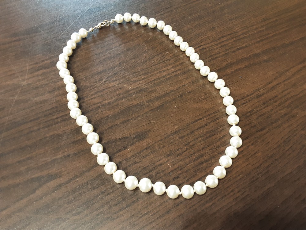 COLLIER PERLES BLANCHES FANTAISIES