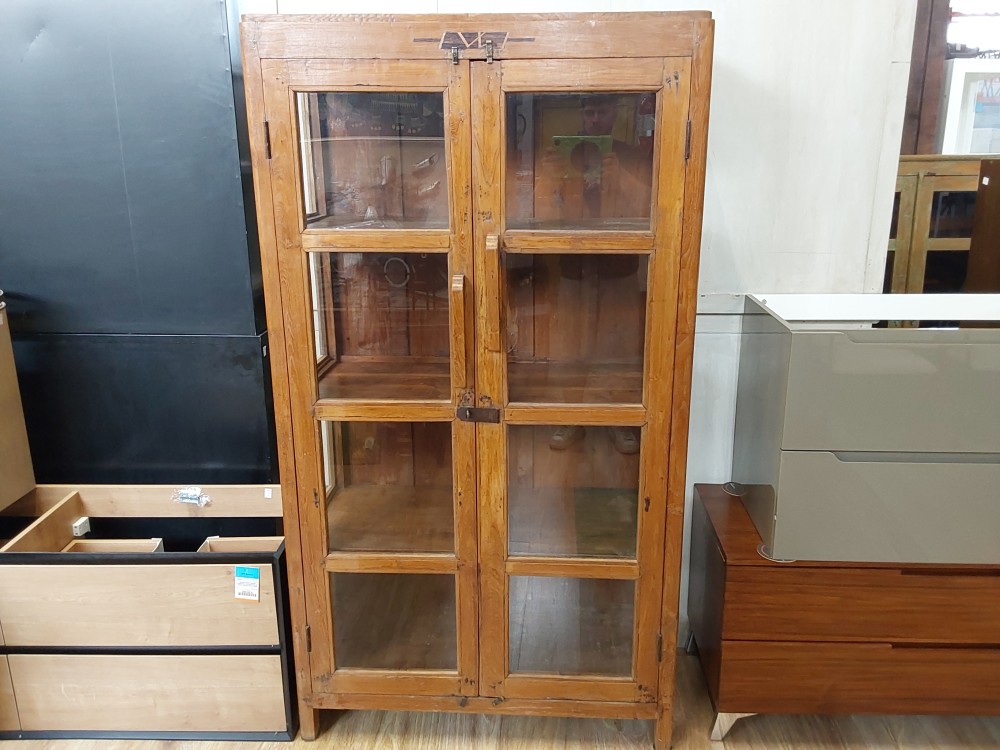 VITRINE ANCIENNE EN BOIS 2 PORTES