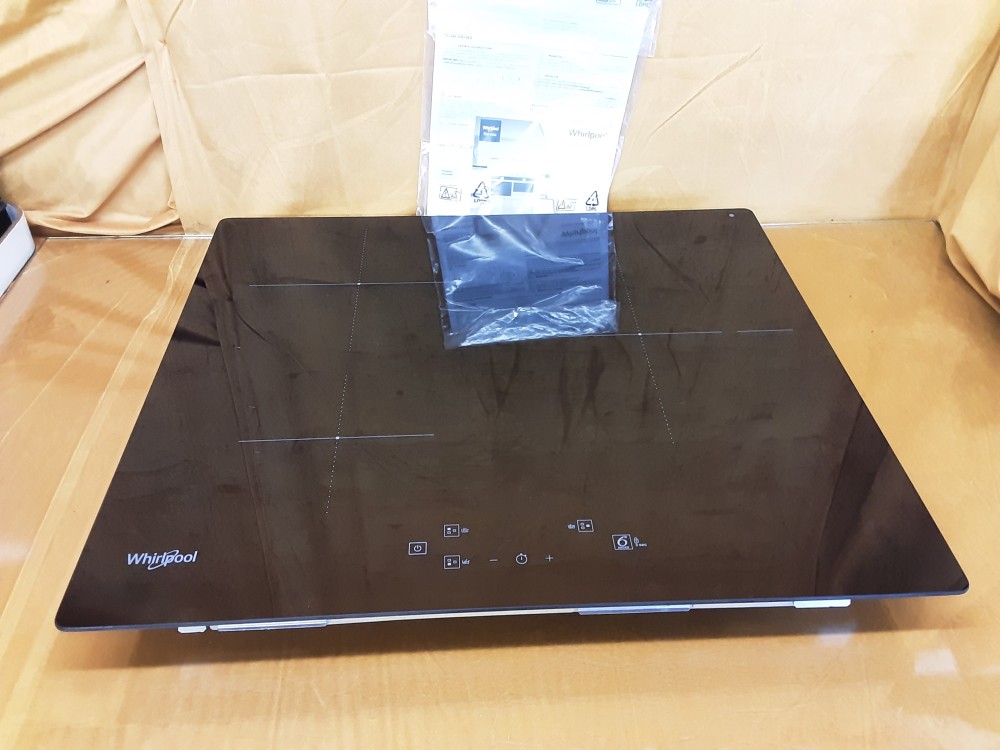 PLAQUE INDUCTION WHIRLPOOL 3 FEUX DONT 1 GRAND 7200W