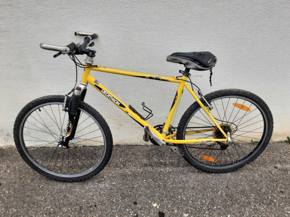 VTT DECATHLON JAUNE MANITOU SXR 26 POUCES