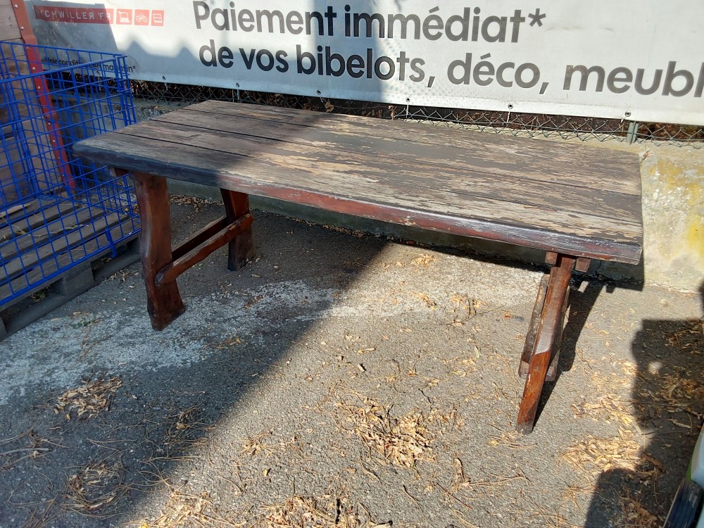 TABLE EN BOIS MASSIF 