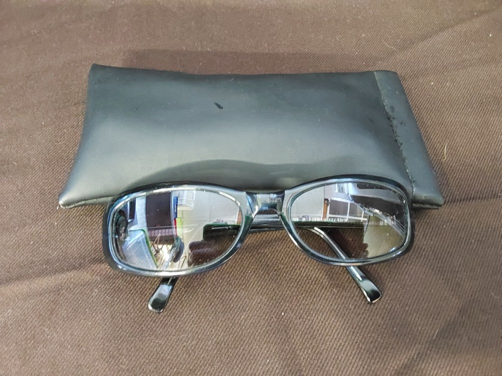 PAIRE DE LUNETTE PIERRE CARDIN