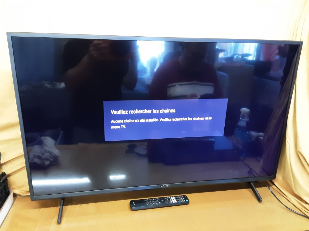 TELEVISEUR SMART TV 106CM SONY + TC